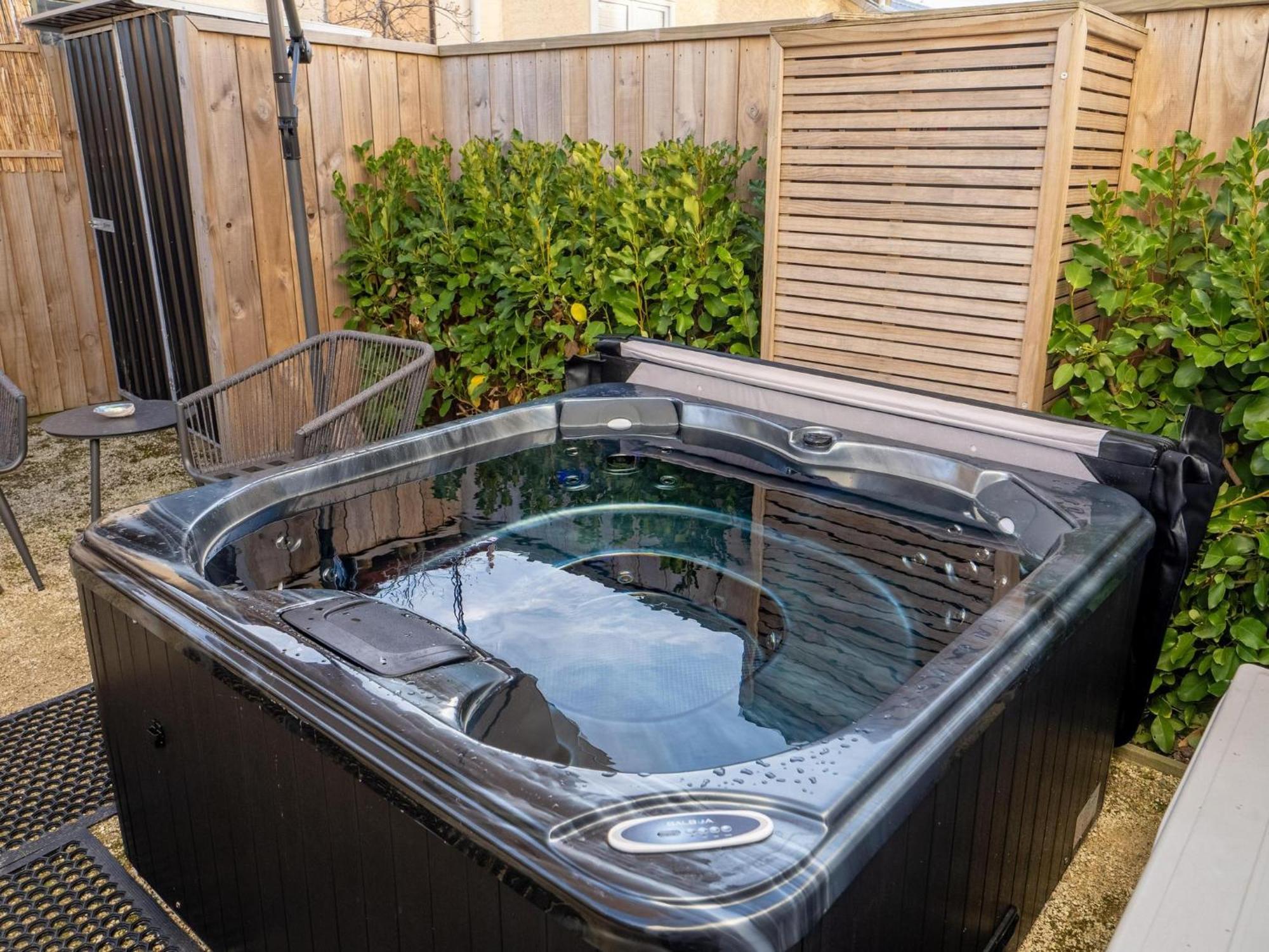 Central City Heaven Spa Christchurch Zewnętrze zdjęcie